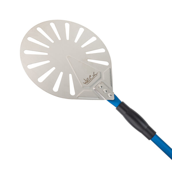 Pá  Perfurada para Girar Pizza Inox 23cm c/ Cabo em Alumínio Azul 142cm - Image 3